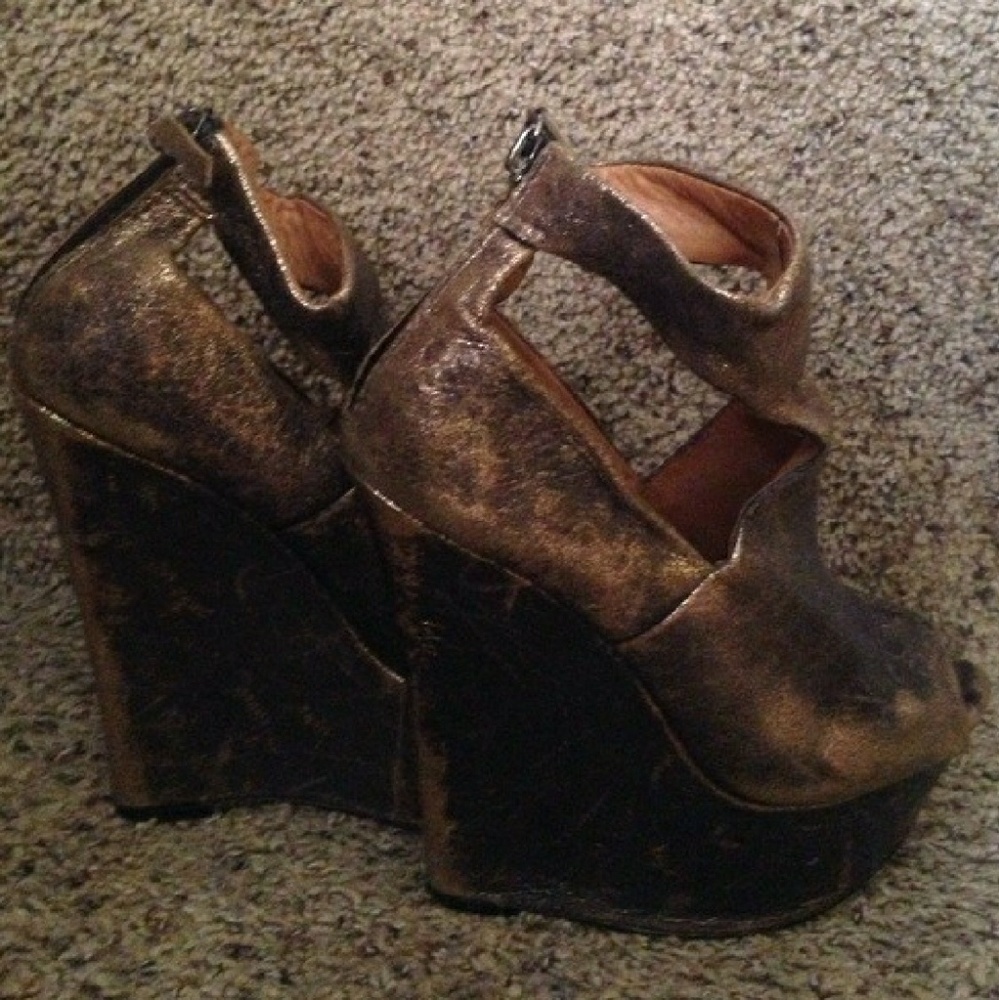 L.A.M.B. wedges - Picture 3 of 4
